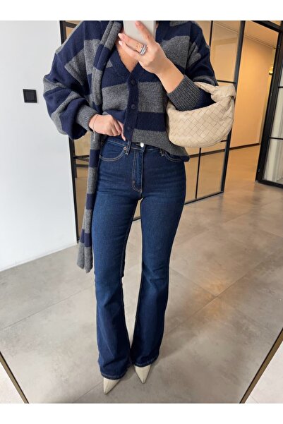 BB Bensu Buyruk Flared Lucia Jean