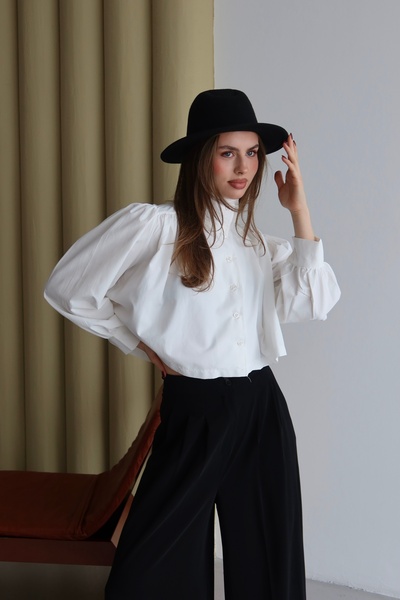 By ÖTE Crop shirt