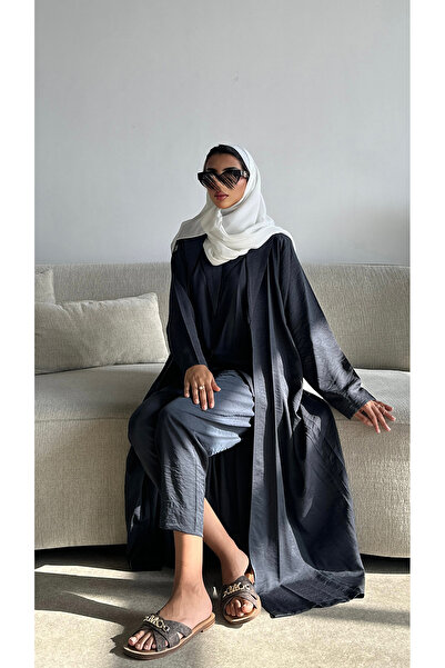 outline Two-piece silk abaya in gray