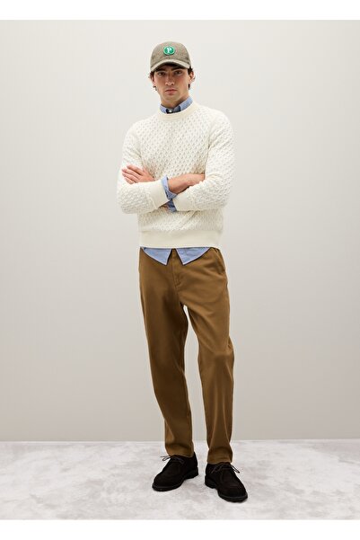 Ovs كنزة صوفية بيضاء بقصة عادية مصنوعة من مزيج القطن