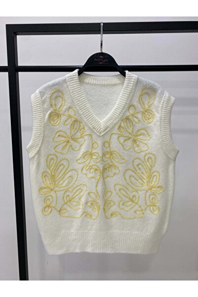 Hatun Atila Yellow Embroidered Detailed Knit Sweater