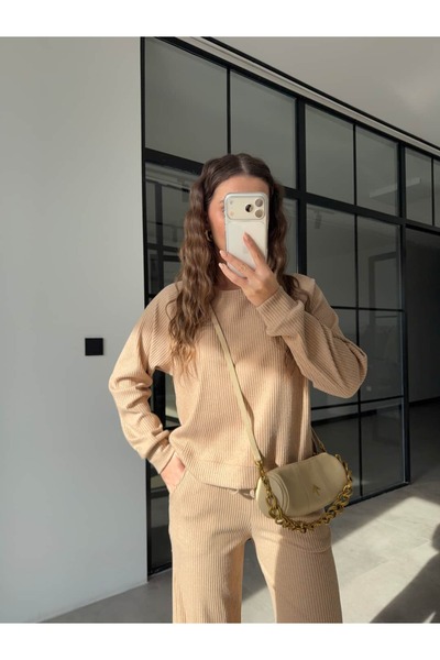 BB Bensu Buyruk Yani Yirtçili Fi̇ti̇lli̇ Tri̇ko Takim Bej