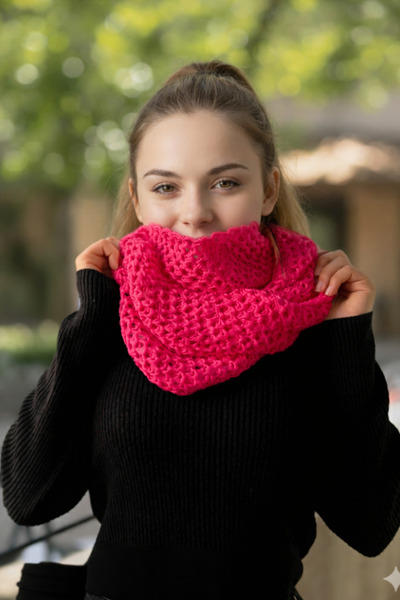 Clothes Box Neck Collar That Can Be Used as a Thin Knit Shawl