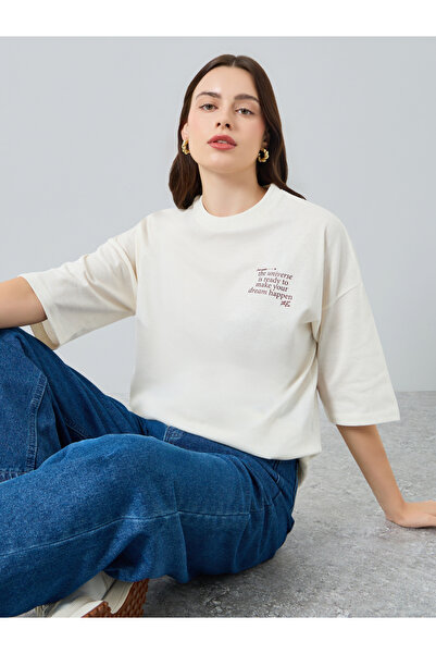 Styli Women Off White Slogan Oversized T-Shirt