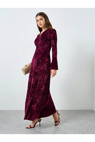 Styli Women Burgundy Velvet Look Maxi Dress