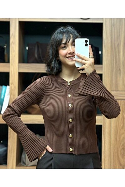 VAZIRADK Crew Neck Spanish Sleeve Gold Button Cardigan