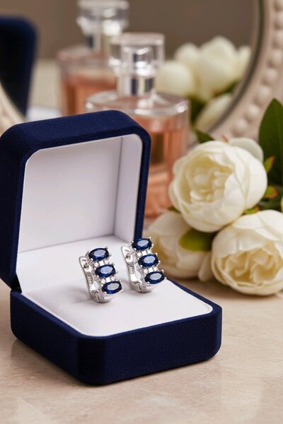 Tasarım Üç taş Safir Montür Gümüş Küpe