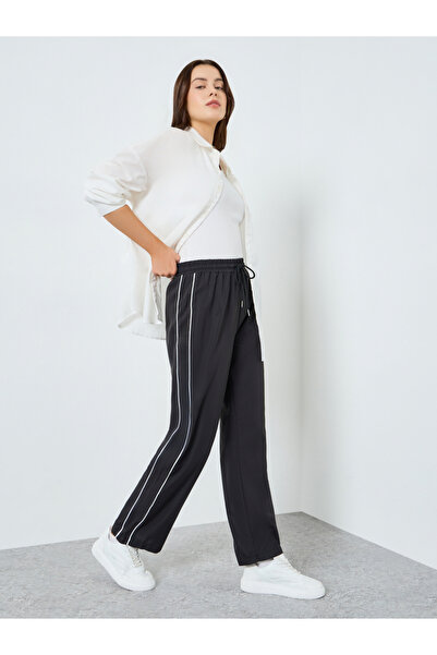 Styli Women Black Wide Leg Pants with Drawstring