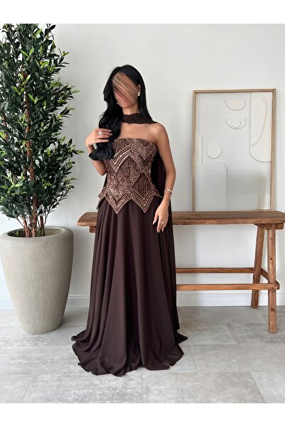 TOP BERLANTY Luxurious hand-beaded chocolate evening dress with chiffon
