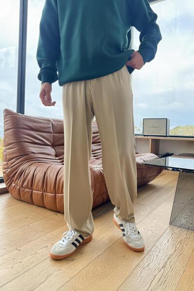 Flaw Wear Double Pleated Fabric Trousers Beige