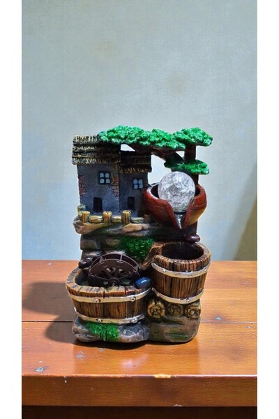 hediye Su Değirmeni Köy Evi Temalı Fıçı Küp Dekoratif Led Işıklı Şelale Biblo...