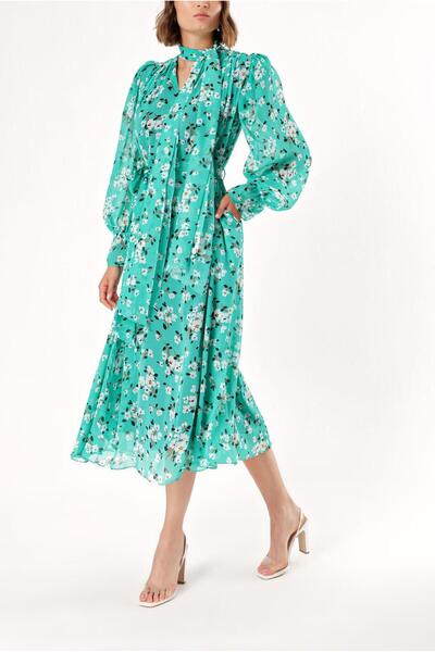 SOCIETA Patterned Lace-up Collar Loose Fit Padded Dress 93734