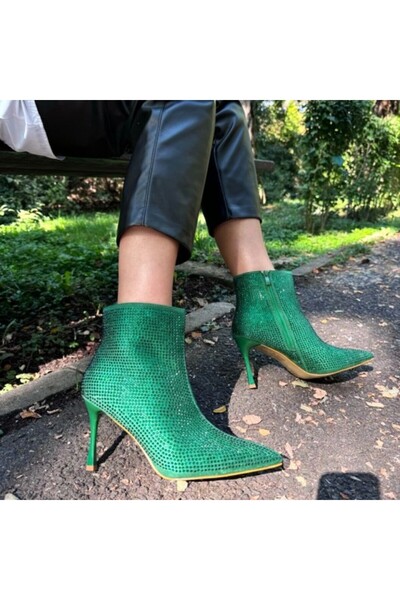 Sofia Store Women's ankle boots with thin heel made of eco-leather Dilara