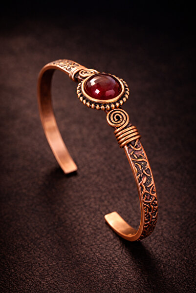 İyyaKee سوار نحاسي نسائي موديل أسطواني من الحجر الطبيعي سوار من النحاس النقي