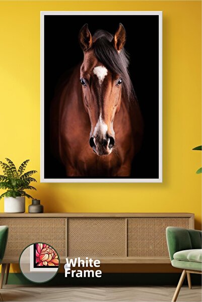 KOSS Dijital Portret de animal cu detaliu de față de cal maro pe fundal negru...