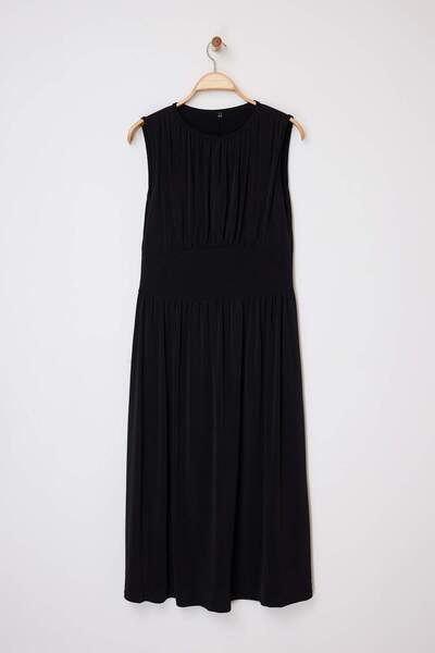 Trendyol Curve Black Crew Neck Ruched Detail Maxi Length Knitted Plus Size Dr...