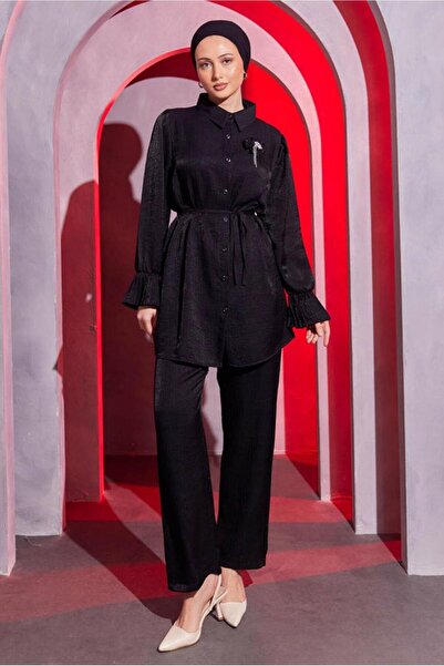 TRENDTESETTÜR KADIN SİYAH BROŞ DETAYLI PANTOLONLU TAKIM T 1204