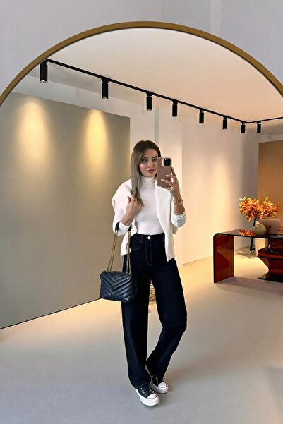 Sezgi Tekin Blugi negri din seria Premium cu cusături contrastante