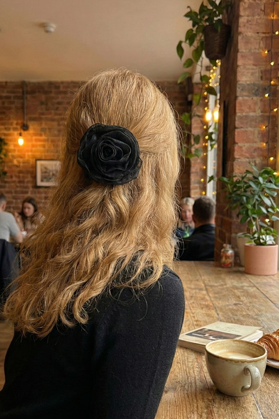 Modex Organized Tulle Black Rose Automatic Buckle (Size: 15 cm)