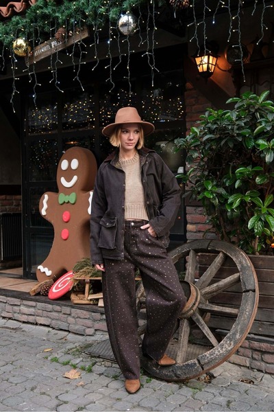 ibeeka Pantaloni din denim cu design cu împânzire maro Balon croială