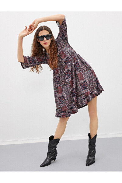 Koton Γυναικείο φόρεμα με μαύρο σχέδιο