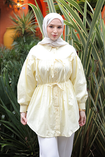 İmajButik Cămașă galbenă cu nasturi elastice în talie