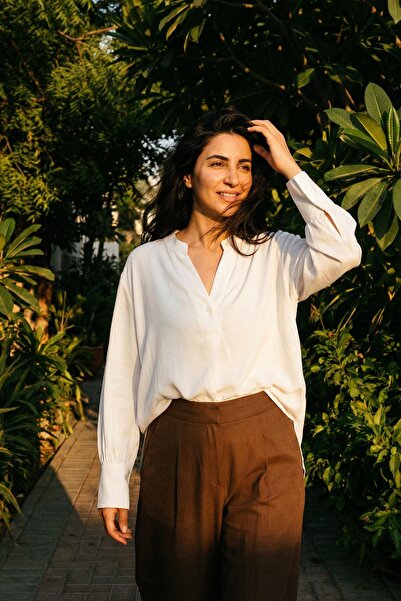 PIKI PIKI V NECK WHITE RAYON-LINEN SHIRT