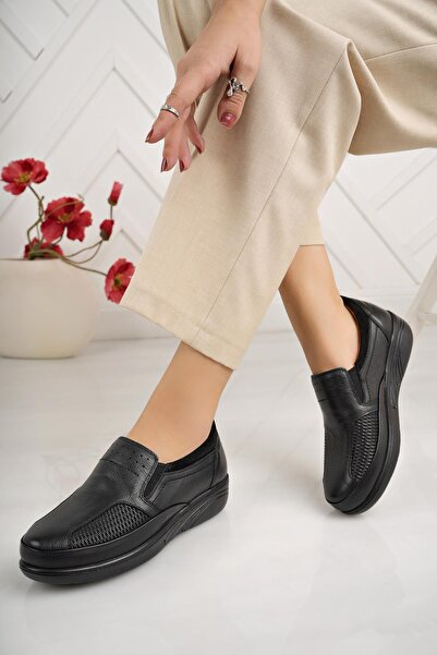 Castle Black 42631 Γυναικεία παπούτσια από γνήσιο δέρμα Black Bone Bulge