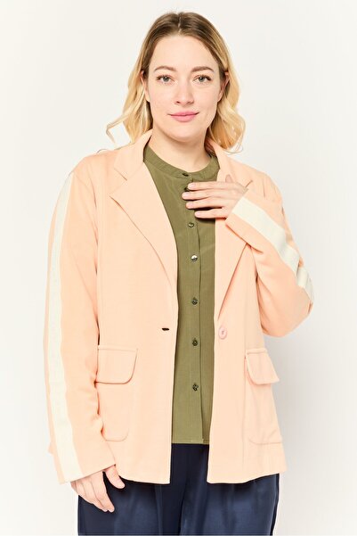 Tribe of 6 بليزر نسائي بقصّة عادية وشعار العلامة التجارية، برتقالي