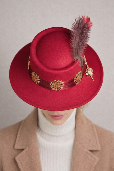 laviyonsa Design by Ali Gondol Designer Hat