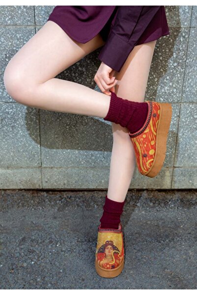 Dogo Women's vegan leather red slipper - shine design