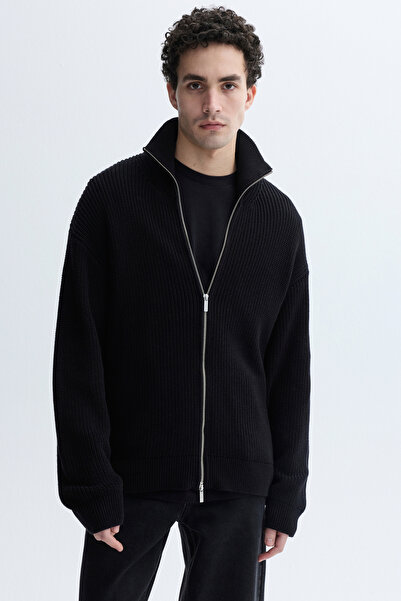 Mudo Stand-Up Collar Cardigan