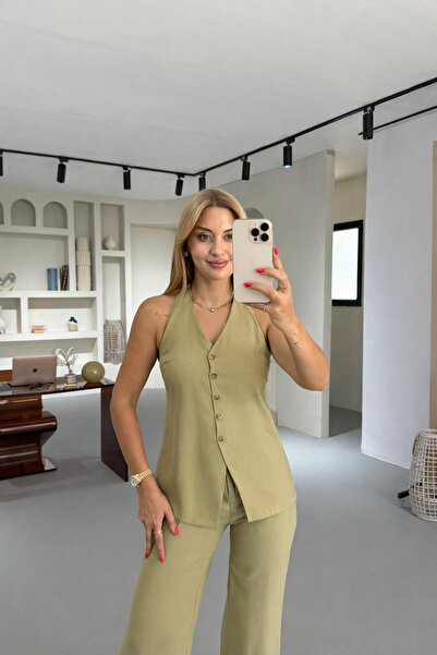 Sezgi Tekin Χακί γιλέκο με λεπτομέρεια πλάτη με κουμπιά