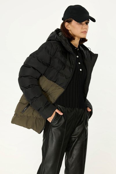 QAWWA Women's Waterproof and Windproof Hooded Waterproof Black-Khaki Puffer Coat