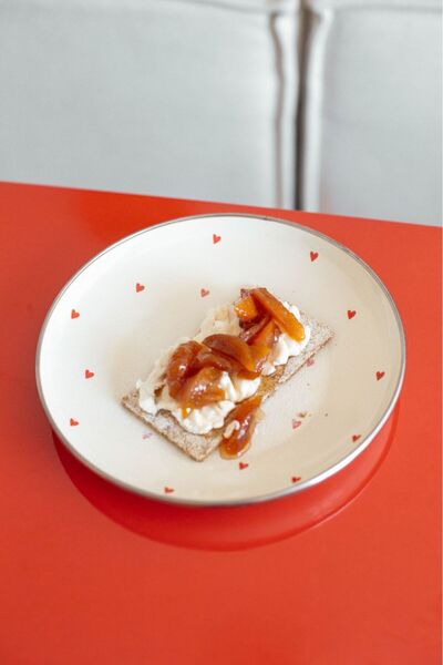 EMAYlab Cupid Enamel Cake/Preparation Plate 21 cm