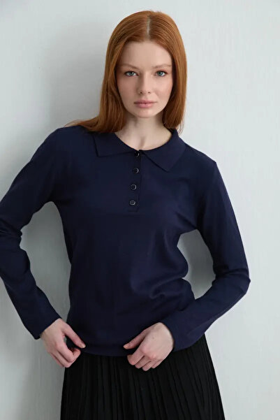 Gusto Polo Neck Buttoned Knit Blouse - Navy Blue