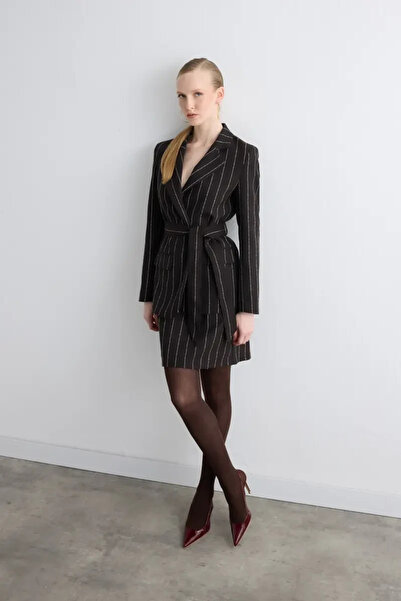 Gusto Fusta mini din lână cu dungi - maro