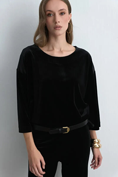 Gusto Round Neck Velvet Blouse - Black