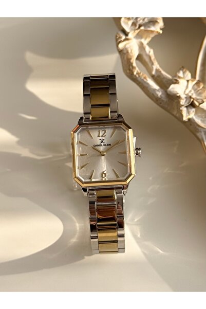 Daniel Klein KADIN KOL SAATİ METAL KASA - KORDON 3 ATM SUYA DAYANIKLI