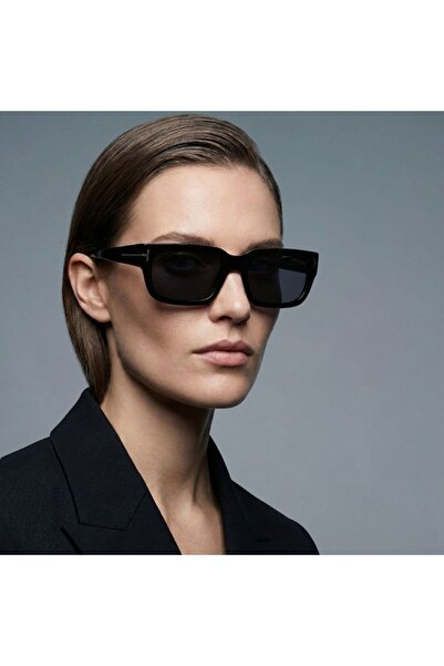 Tom Ford Tomford Kadın Güneş Gözlüğü Tf1075 Ezra 01a 54-19, Dikdörtgen Siyah ...