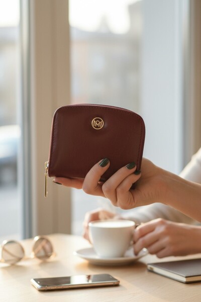Classbag Дамски портфейл с квадратен цип, цвят бордо, две отделения и слотове...