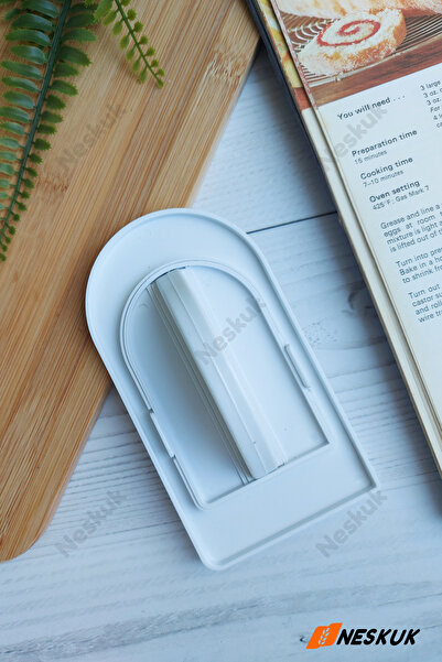 Neskuk مكواة تشكيل وتنعيم صغيرة وكبيرة عملية لعجينة الكيك والحلوى / مكواة الكيك