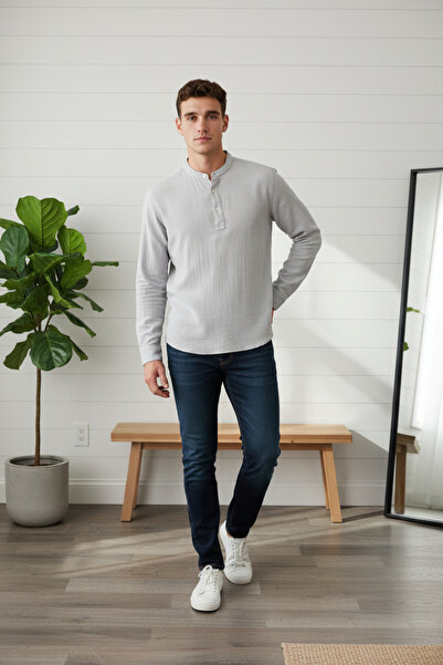 A&O Style قميص رجالي رمادي اللون قصة فضفاضة بياقة هاكم بأزرار نصفية وأكمام طو...