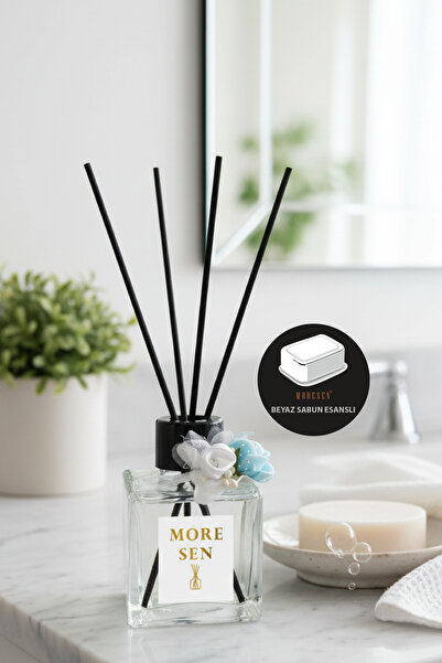 Bambu Çubuklu Oda Kokusu 100 ml – Beyaz Sabun Esanslı, Özel Süslü, Kare Cam Şişe Ortam Kokusu