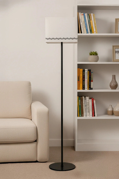 Marrien Corner Tulip Siyah Metal Ayaklı Dikdörtgen Lambader - 145cm Bohem Rus...