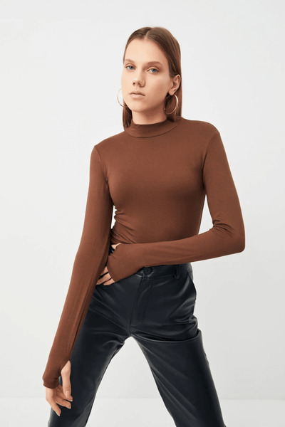 YOUR NAME Bluză de damă cu gât țesut cu degete maro