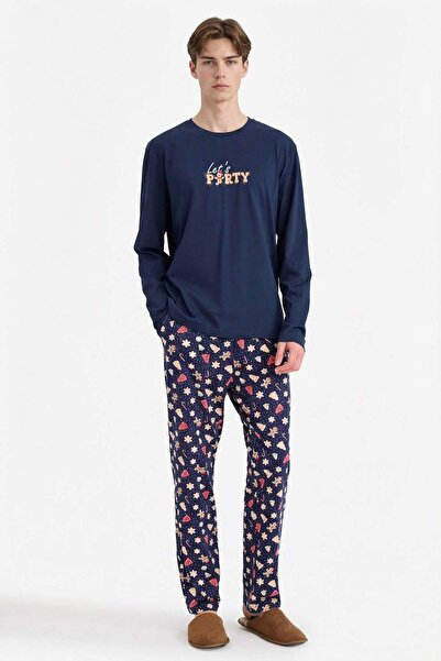 DeFacto Yılbaşı Temalı Pijama Takımı Regular Fit Uzun Kollu Üst Uzun Alt G727...