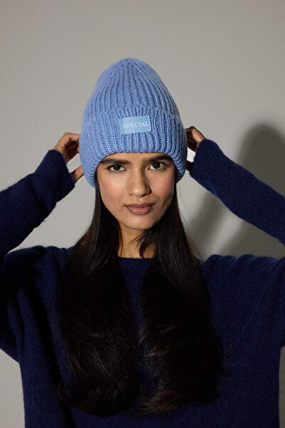 DeFacto Дамска зимна шапка с тъкан етикет R7539AZ24WN