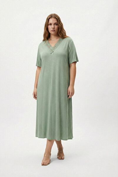 Mivoon Bamboo Fabric Lace Collar Detail Flared Dress 7XL