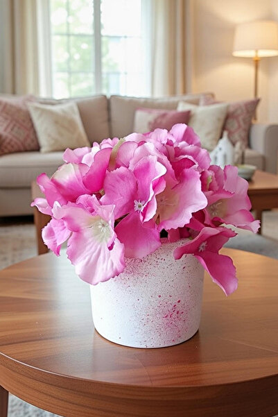 adresiburasi Beton Saksıda Yapay Ortanca Masa Çiçeği Fuşya